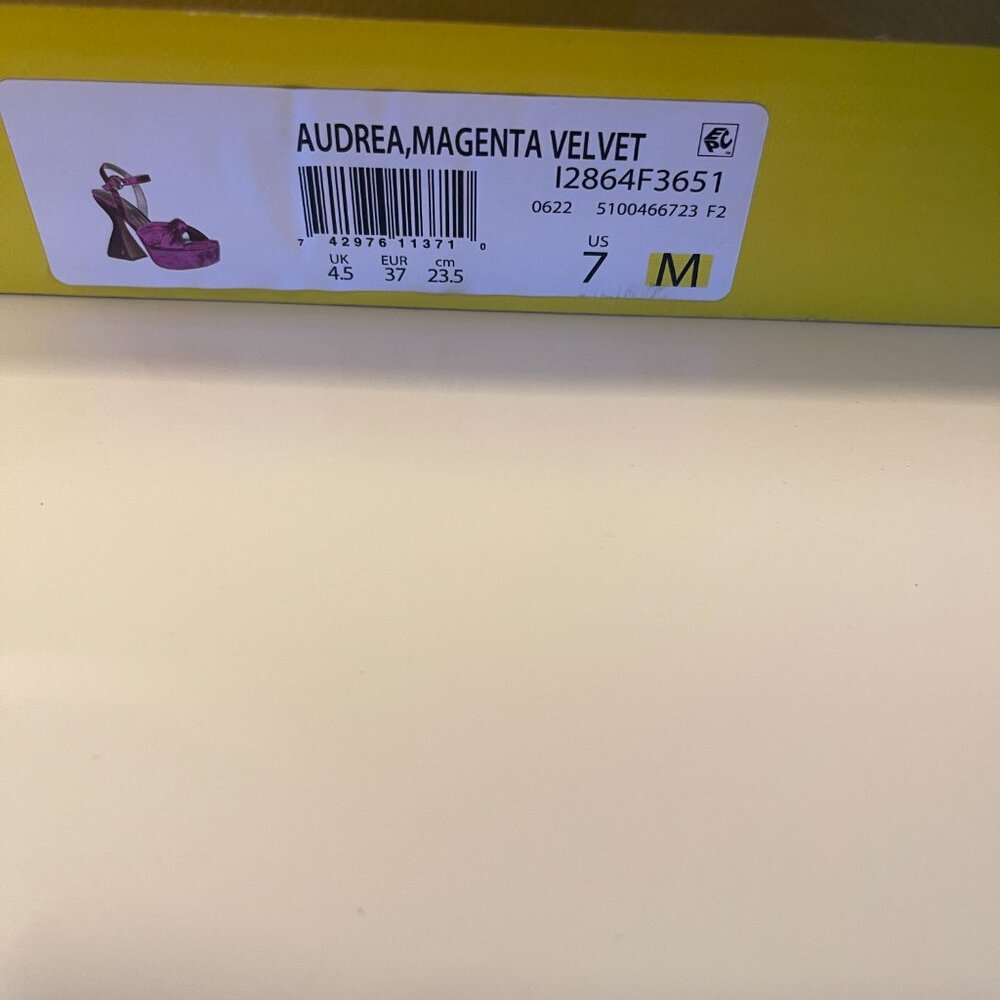 Circus by Sam Edelaman Audrea Pumps In Magenta Velvet Size 7 - Picture 8 of 8